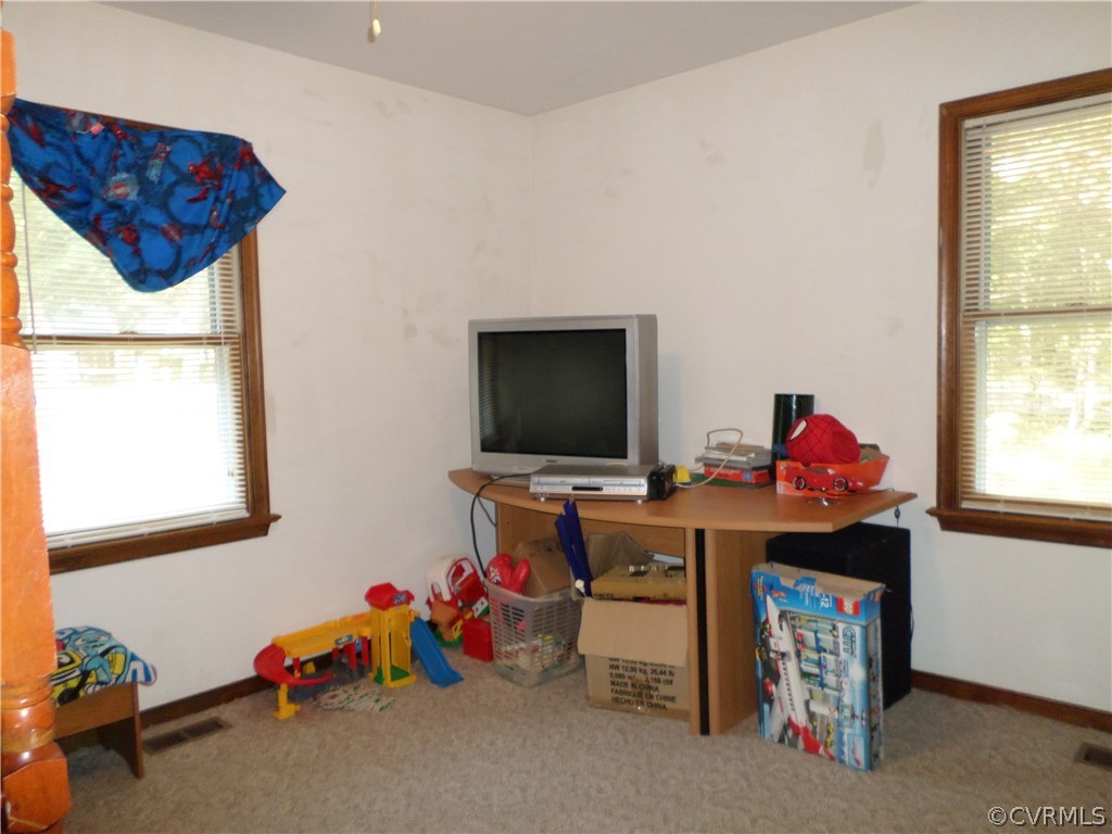 10339 North Donegal Road Chesterfield, VA 23832 - Photo 11 of 18 Spacious 13 x 11 bedroom!