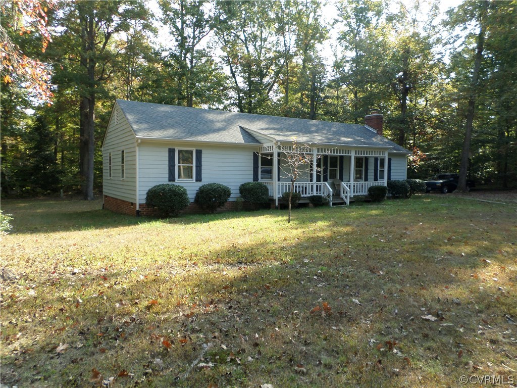 10339 North Donegal Road Chesterfield, VA 23832 - Photo 2 of 18 Another view of the front