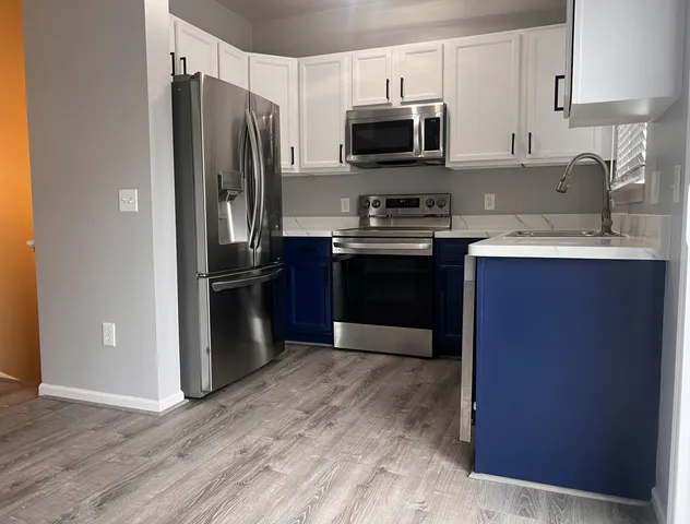 $2,100 | 44725 Ellery Lane, Unit 78, Novi, MI 48377