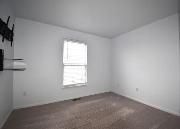 $2,100 | 44725 Ellery Lane, Unit 78, Novi, MI 48377