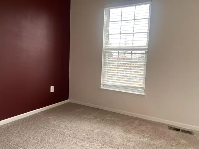 $2,100 | 44725 Ellery Lane, Unit 78, Novi, MI 48377