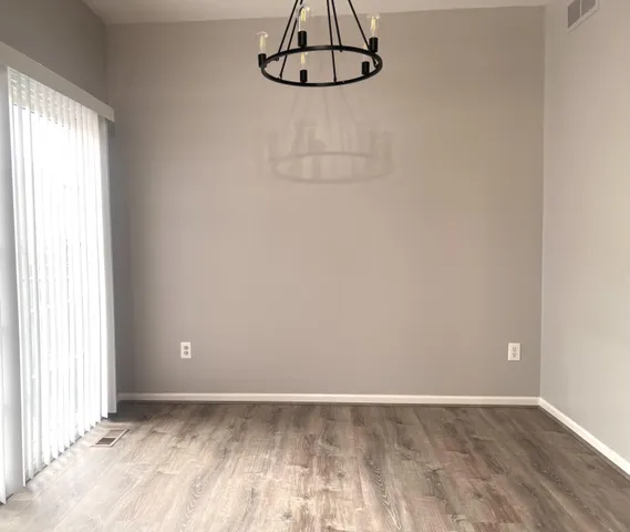 $2,100 | 44725 Ellery Lane, Unit 78, Novi, MI 48377