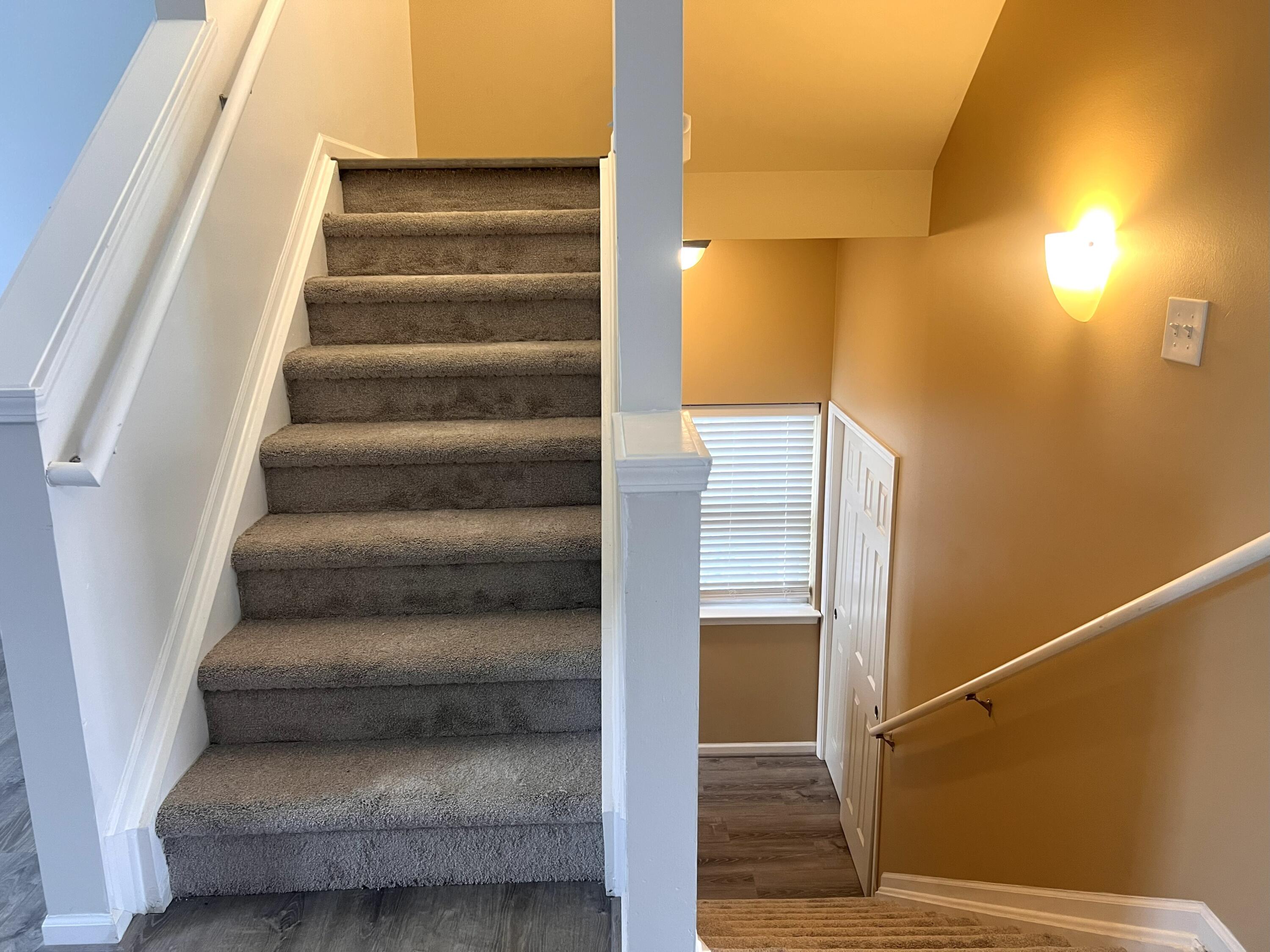 44725 Ellery Lane, Unit 78 Novi, MI 48377 - Photo 23 of 44 to upper level