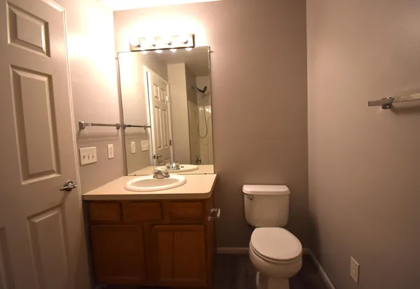 $2,100 | 44725 Ellery Lane, Unit 78, Novi, MI 48377