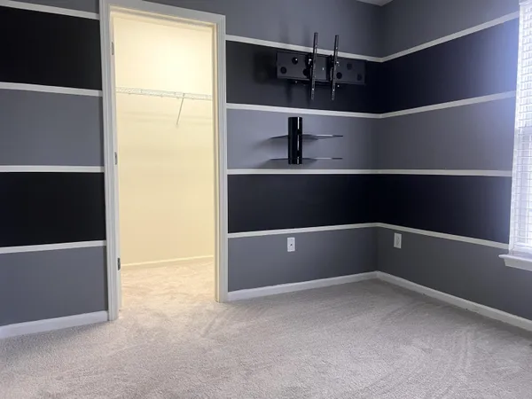 $2,100 | 44725 Ellery Lane, Unit 78, Novi, MI 48377