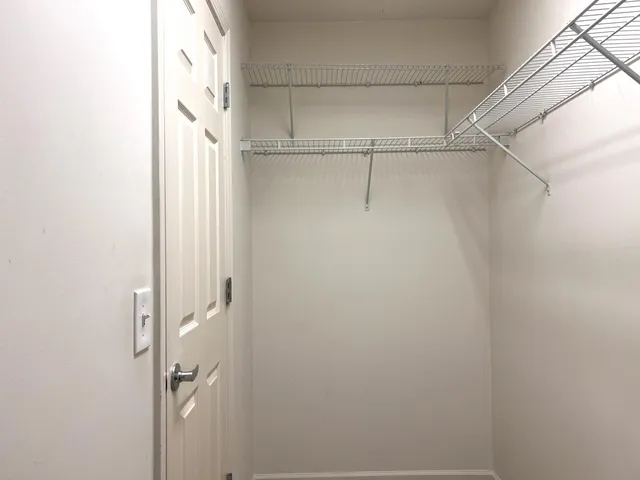 $2,100 | 44725 Ellery Lane, Unit 78, Novi, MI 48377