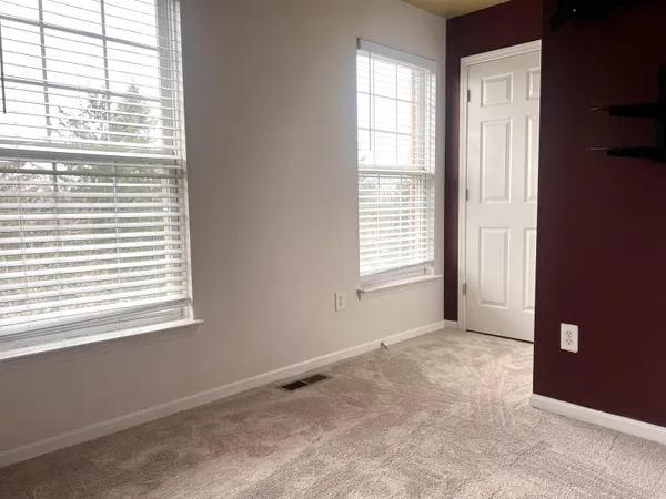 $2,100 | 44725 Ellery Lane, Unit 78, Novi, MI 48377