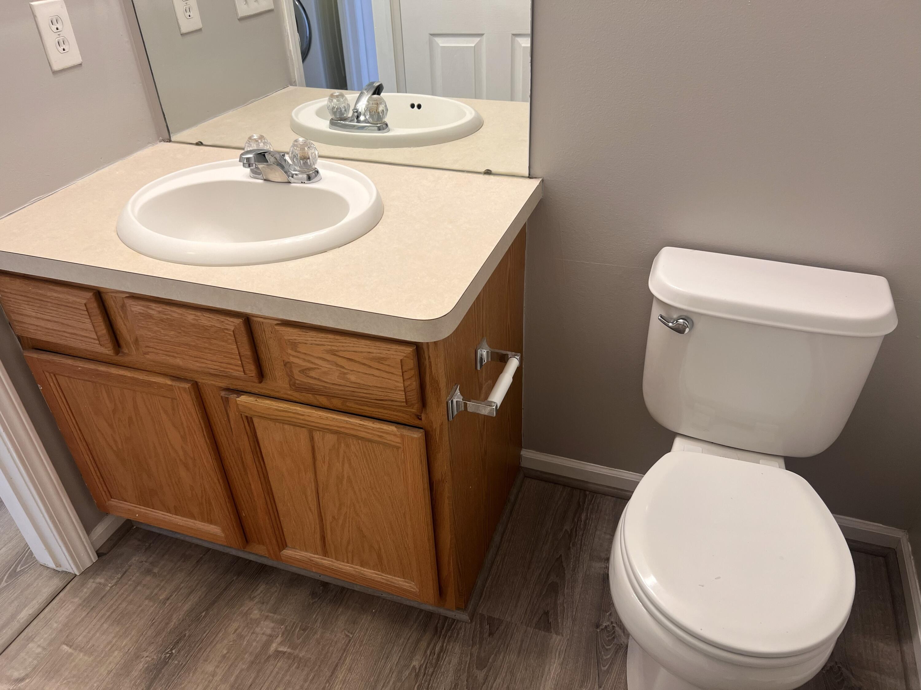 44725 Ellery Lane, Unit 78 Novi, MI 48377 - Photo 38 of 44 upper bth2