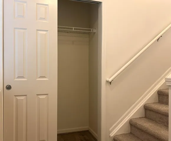 $2,100 | 44725 Ellery Lane, Unit 78, Novi, MI 48377