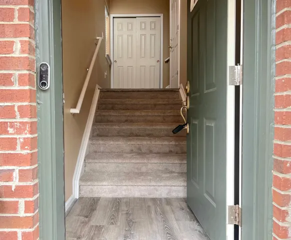 $2,100 | 44725 Ellery Lane, Unit 78, Novi, MI 48377