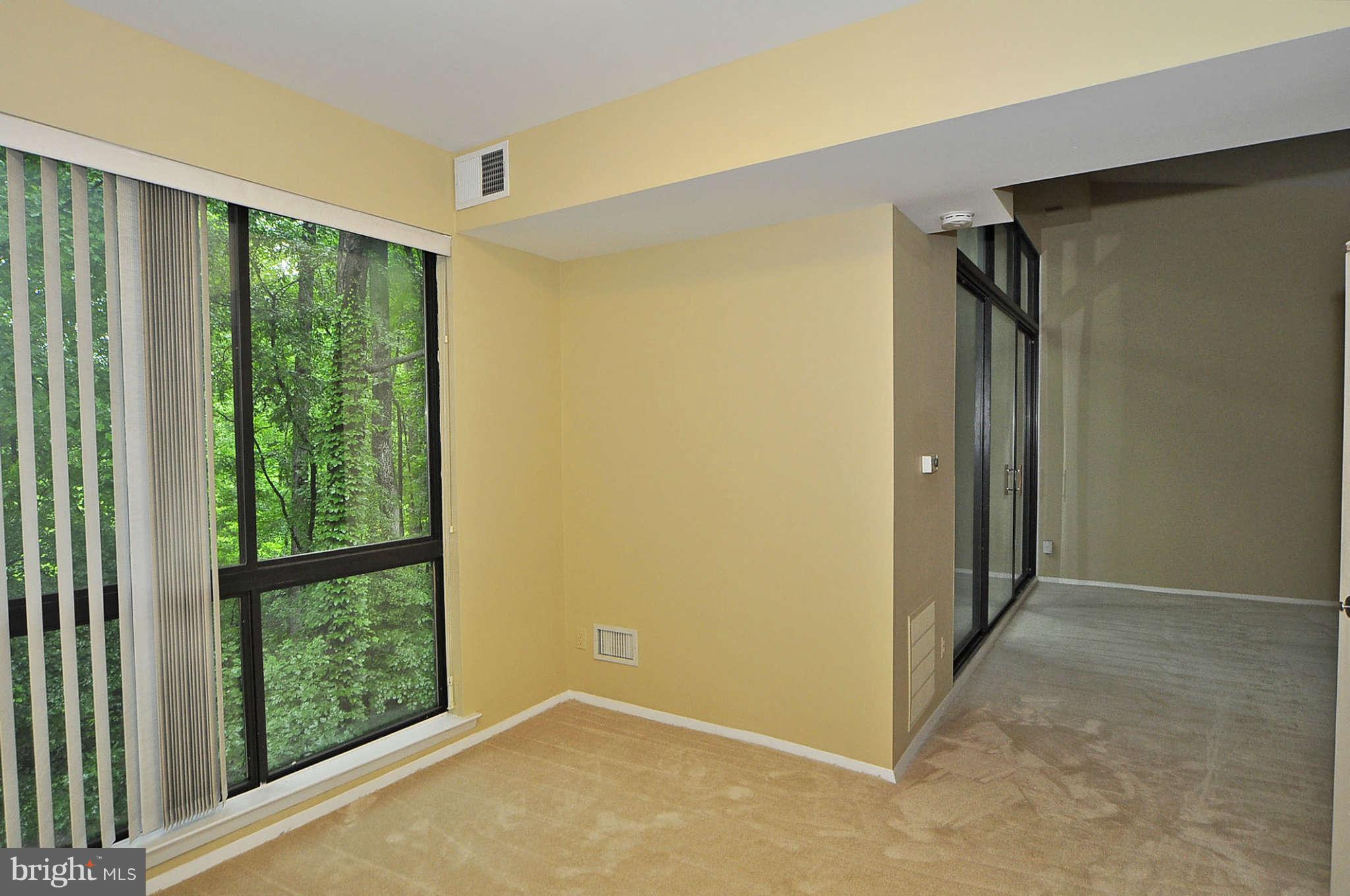 2112 Green Watch Way, Unit 10/300 Reston, VA 20191 - Photo 9 of 20 Dining Room