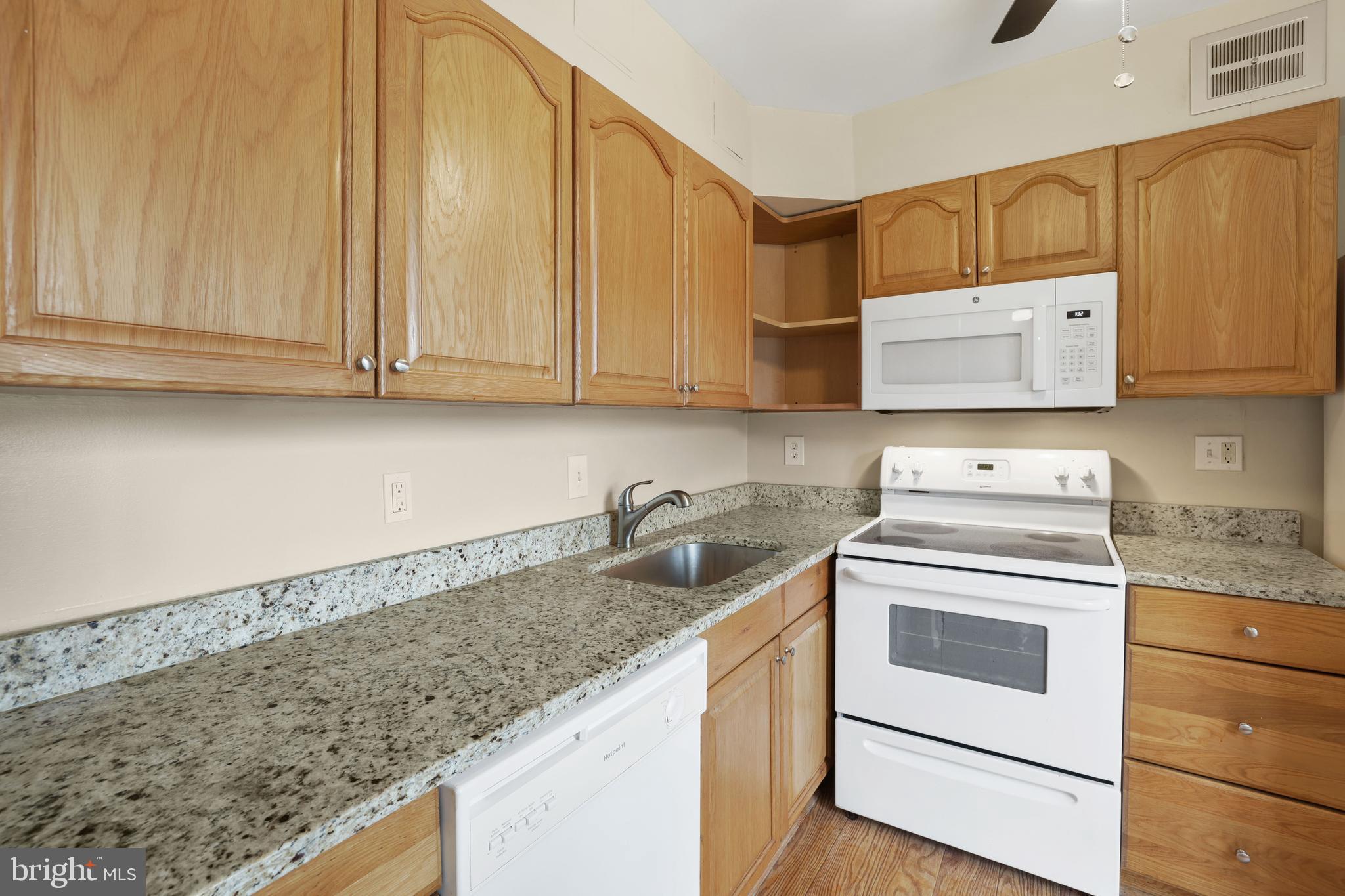 3226 Spartan Road, Unit 2D3 Olney, MD 20832 - Photo 6 of 20 Gallery Image 6