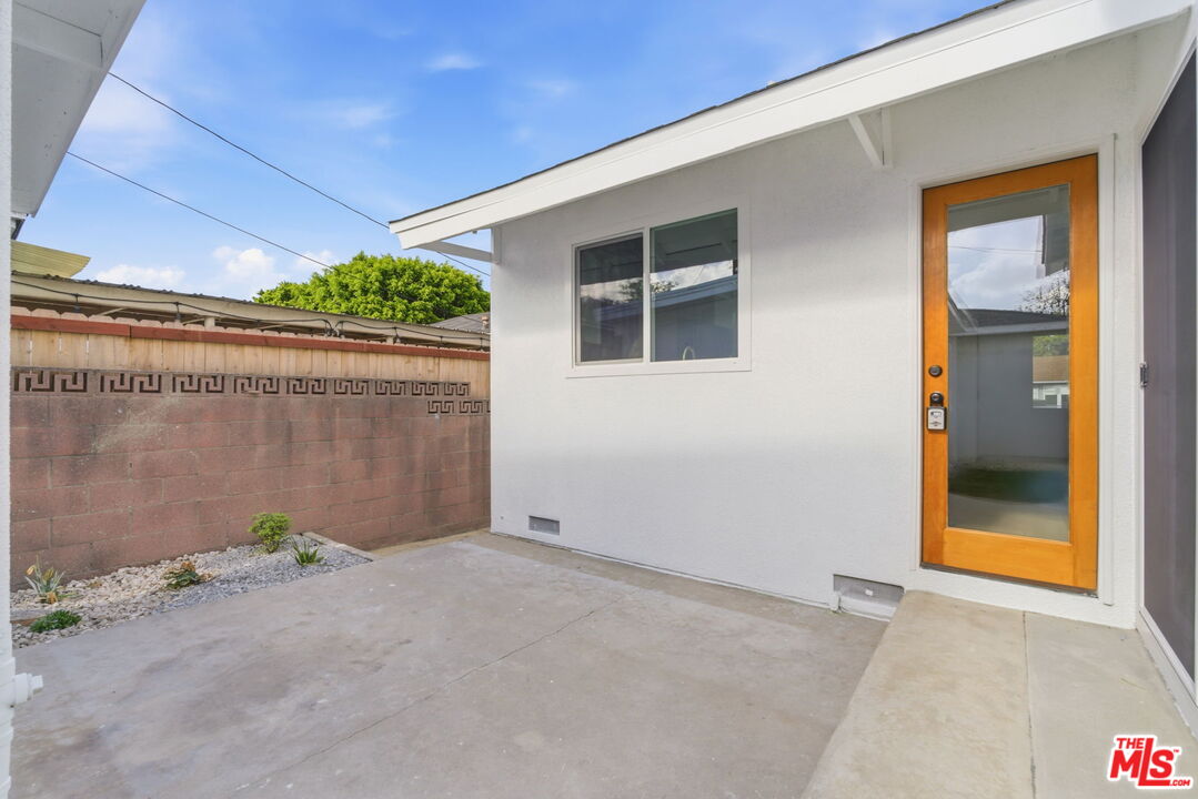 3516 Roxanne Avenue Long Beach, CA 90808 - Photo 13 of 15