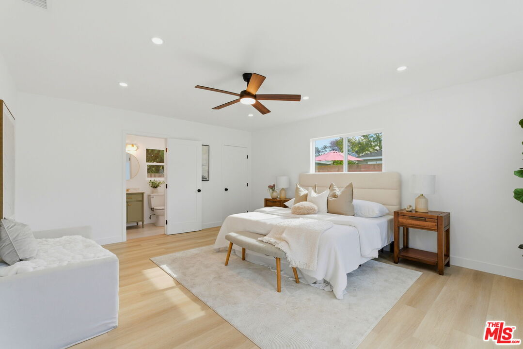 3516 Roxanne Avenue Long Beach, CA 90808 - Photo 10 of 15