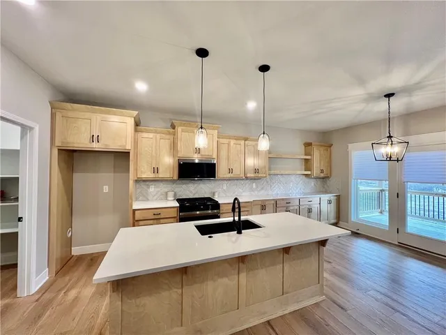 $551,400 | 1913 Longview Drive, Liberty, MO 64068