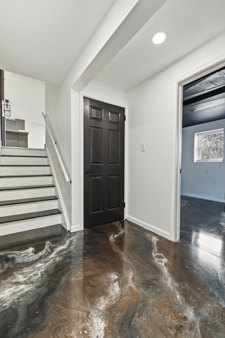 11622 27th Street West Milan, IL 61264 - Photo 34 of 49 a view of a hallway with entryway doors