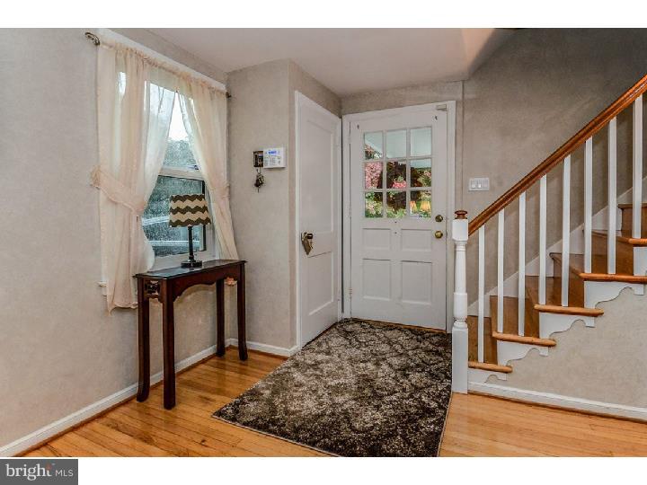 519 Burton Road Oreland, PA 19075 - Photo 4 of 25 Gallery Image 4