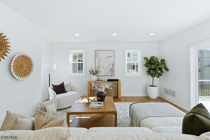 8 Mountainview Road Millburn, NJ 07041 - Photo 14 of 46 a living room with furniture