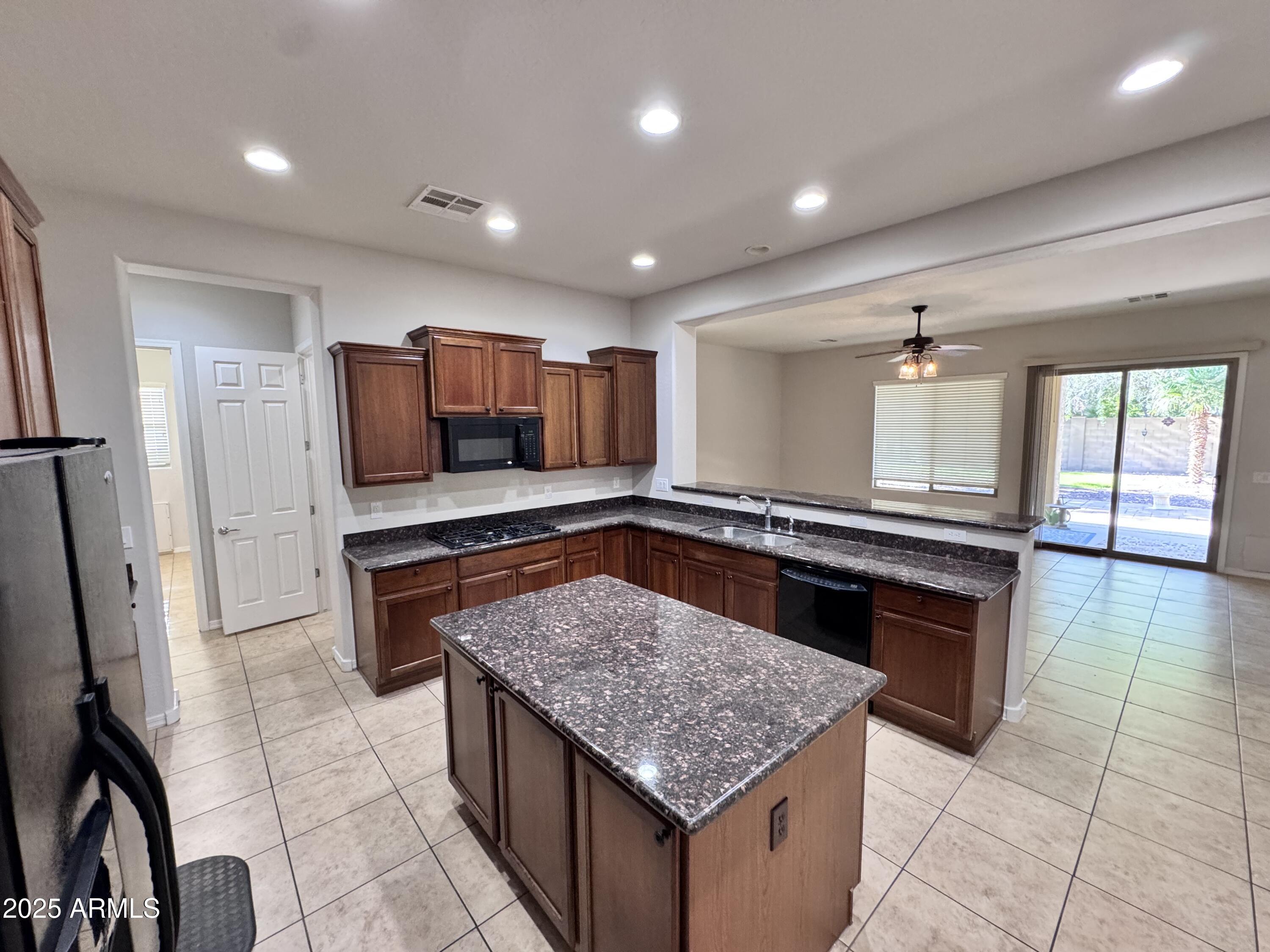 6552 West Victory Way Florence, AZ 85132 - Photo 12 of 51 IMG_3924