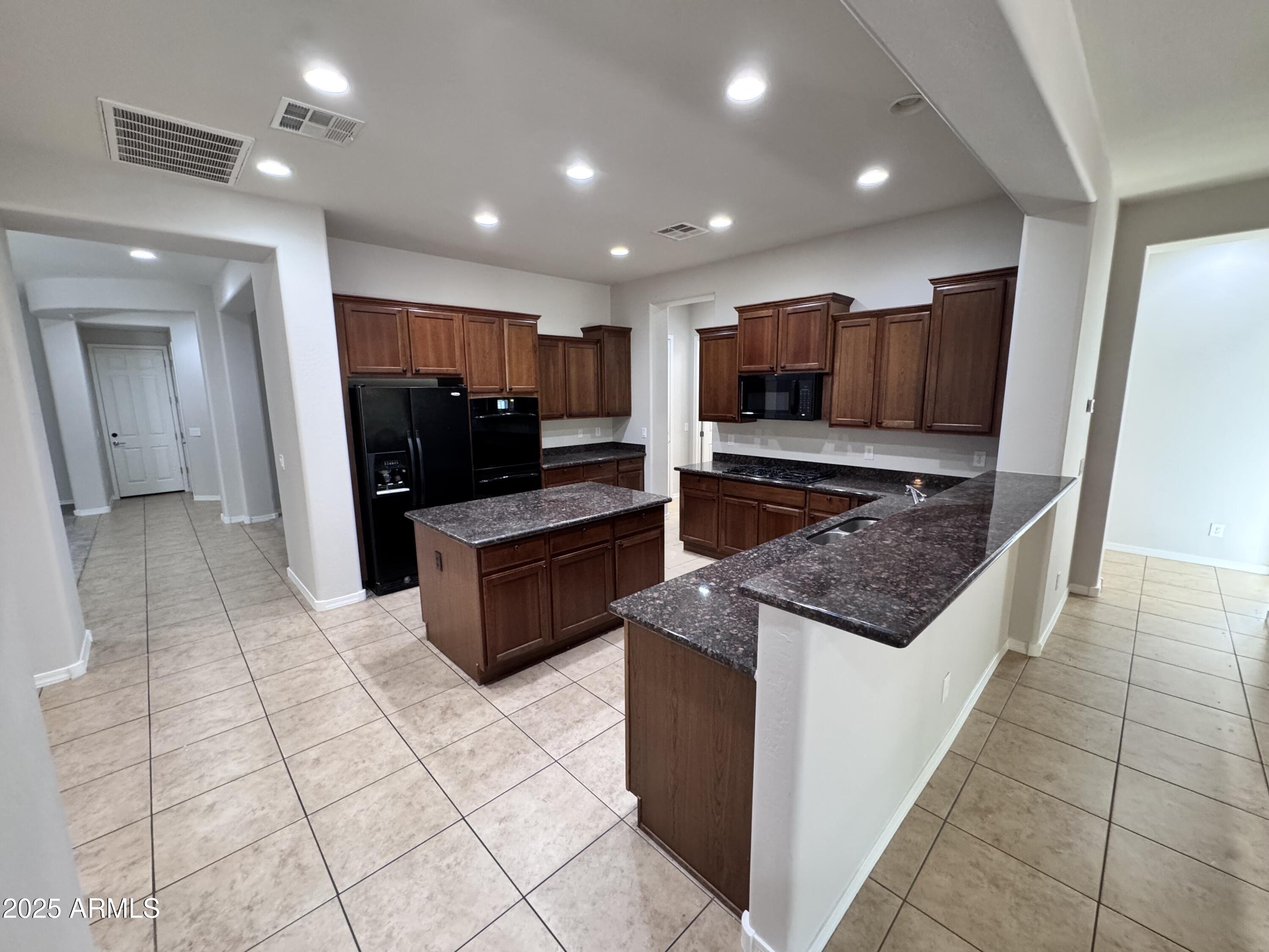 6552 West Victory Way Florence, AZ 85132 - Photo 10 of 51 IMG_3926