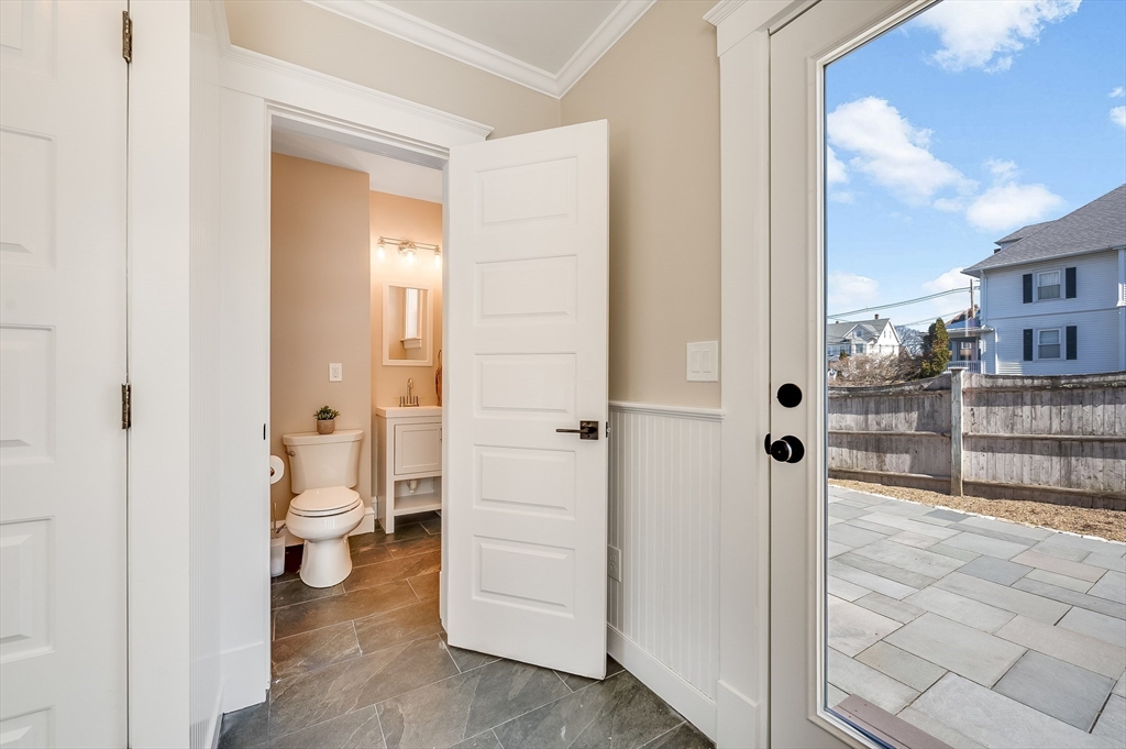 8 Riverside Avenue Gloucester, MA 01930 - Photo 19 of 32