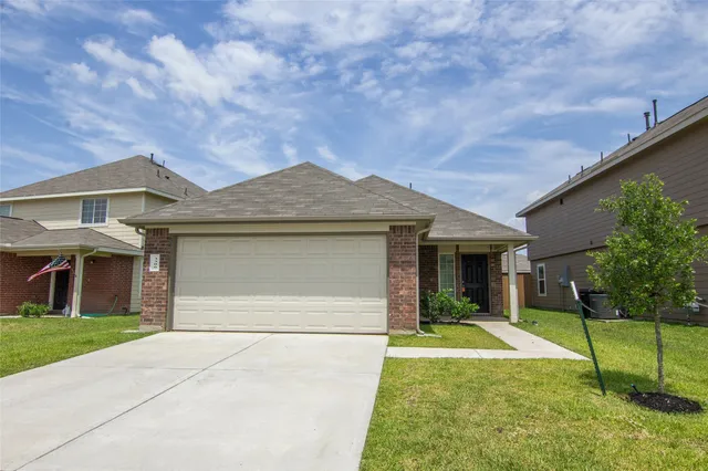 $1,950 | 3306 Lake Como Court, Katy, TX 77493