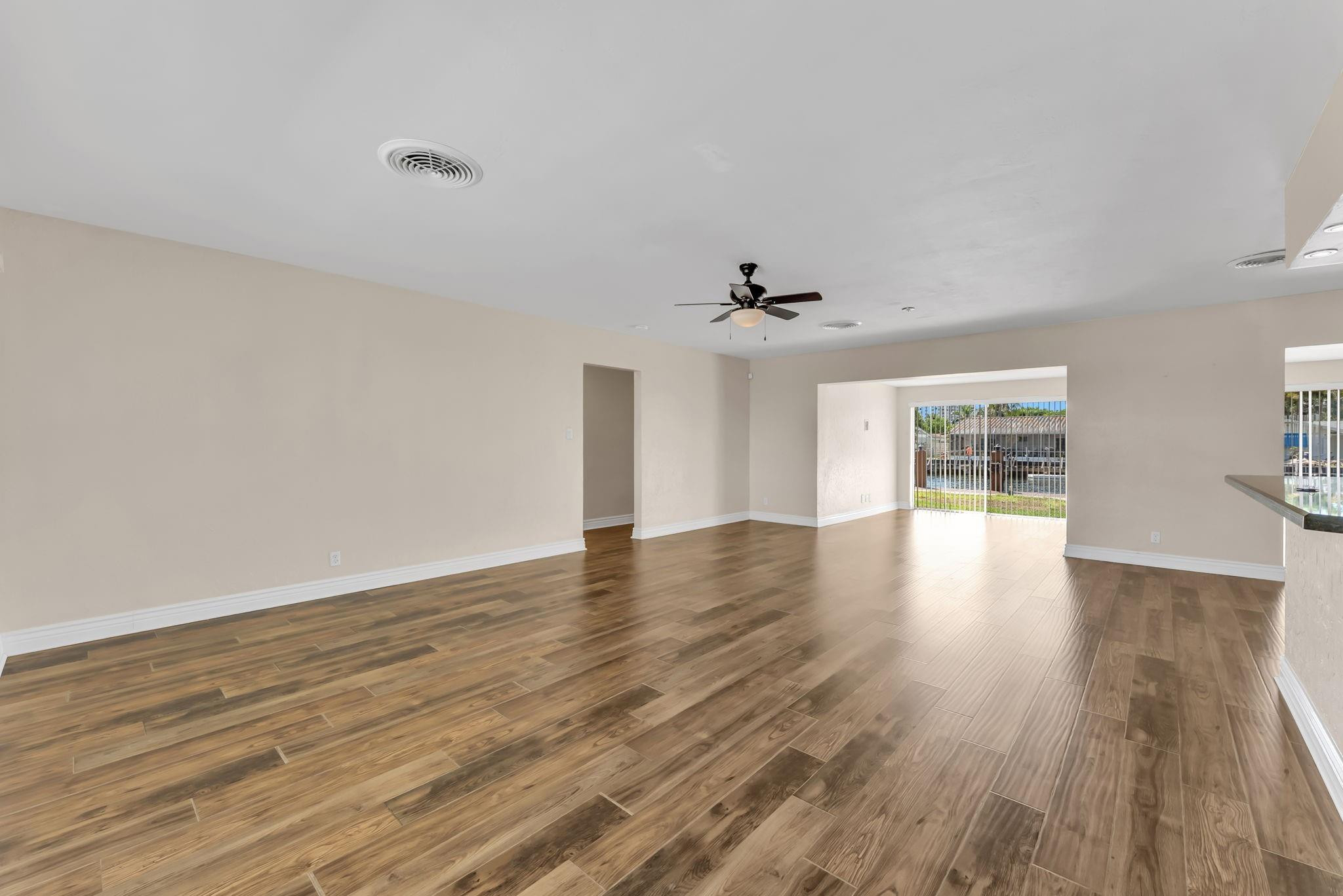 2940 Northeast 19th Street Pompano Beach, FL 33062 - Photo 5 of 34 Photo 5