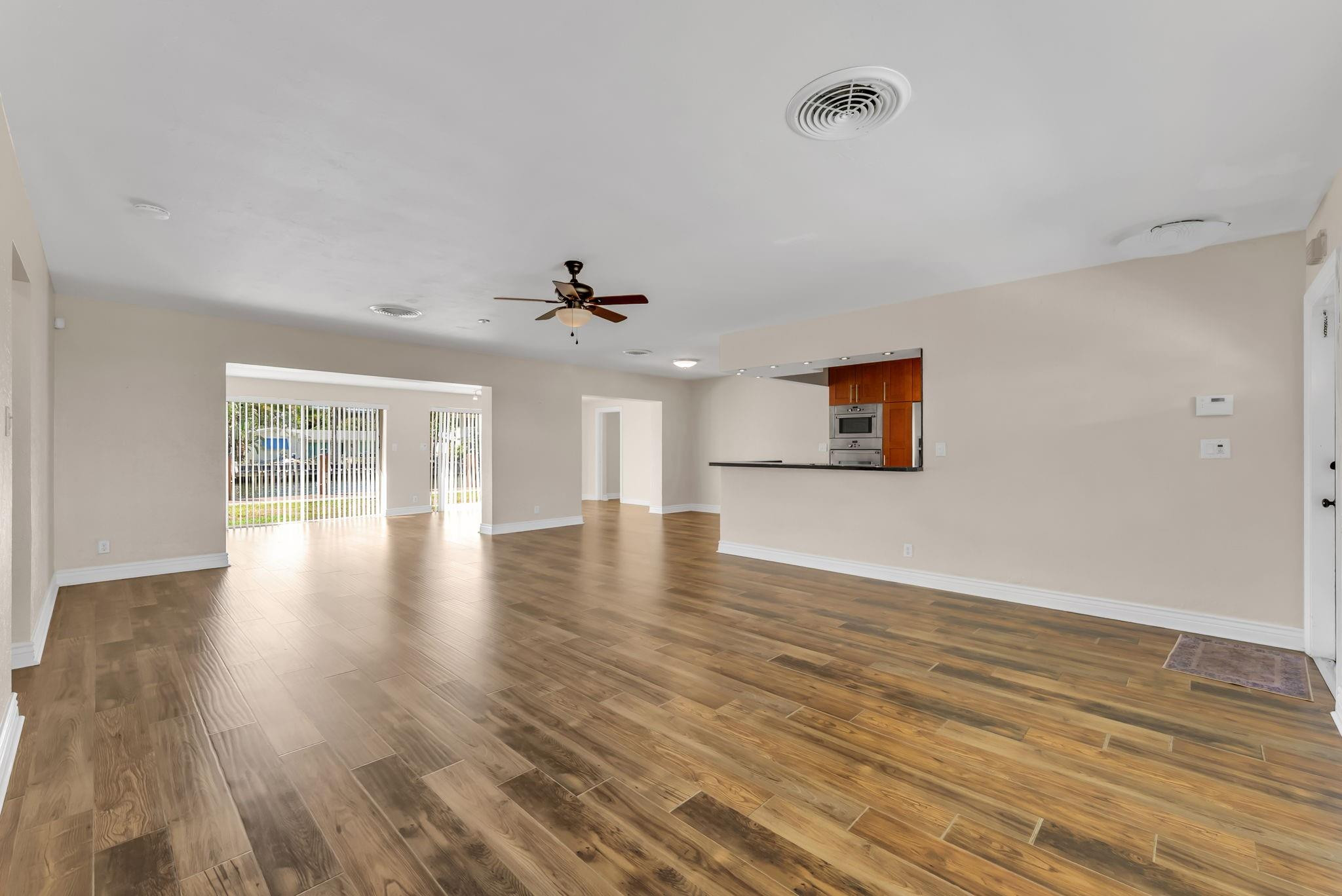 2940 Northeast 19th Street Pompano Beach, FL 33062 - Photo 6 of 34 Photo 6