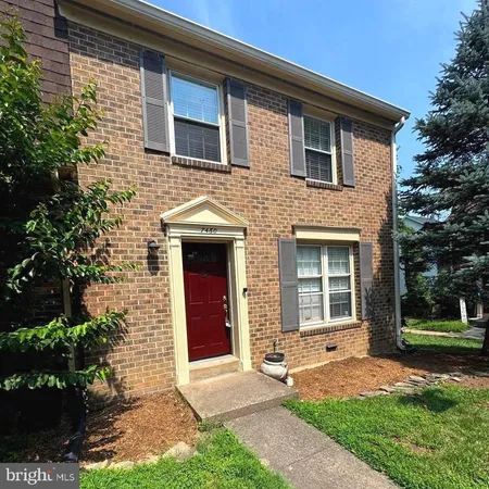 $3,200 | 7460 Adams Park Court, Annandale, VA 22003