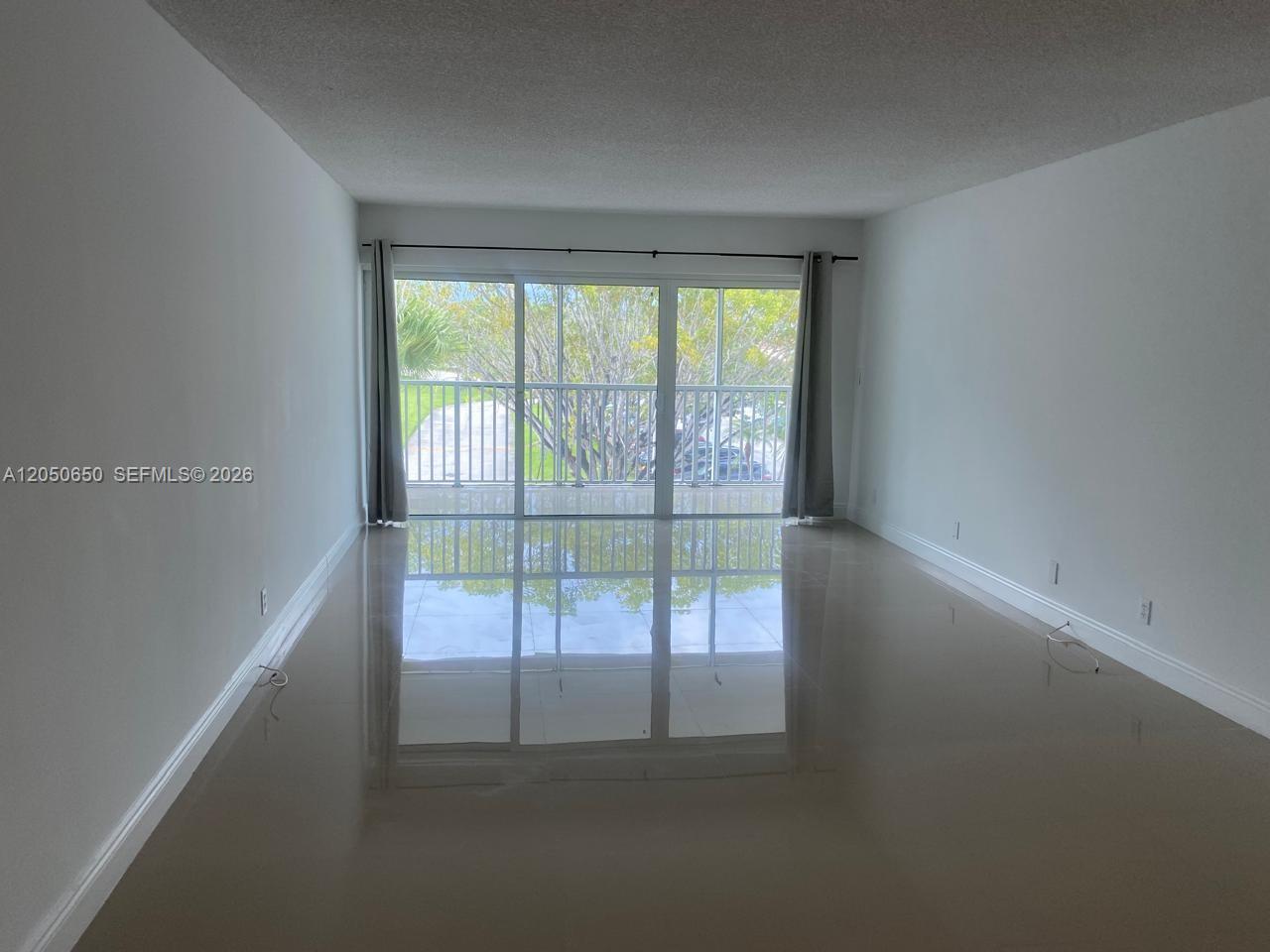 100 Lakeview Drive, Unit 316 Weston, FL 33326 - Photo 11 of 23