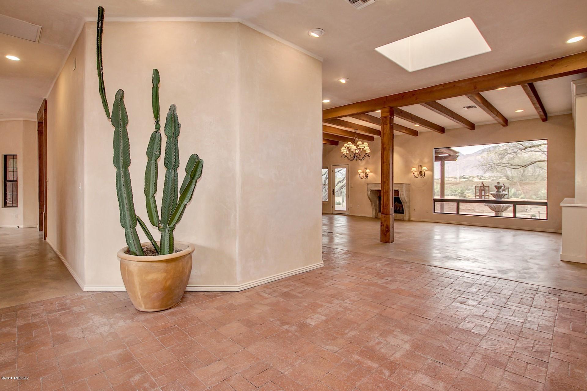 5711 East Fort Lowell Road Tucson, AZ 85712 - Photo 5 of 47 Gallery Image 5