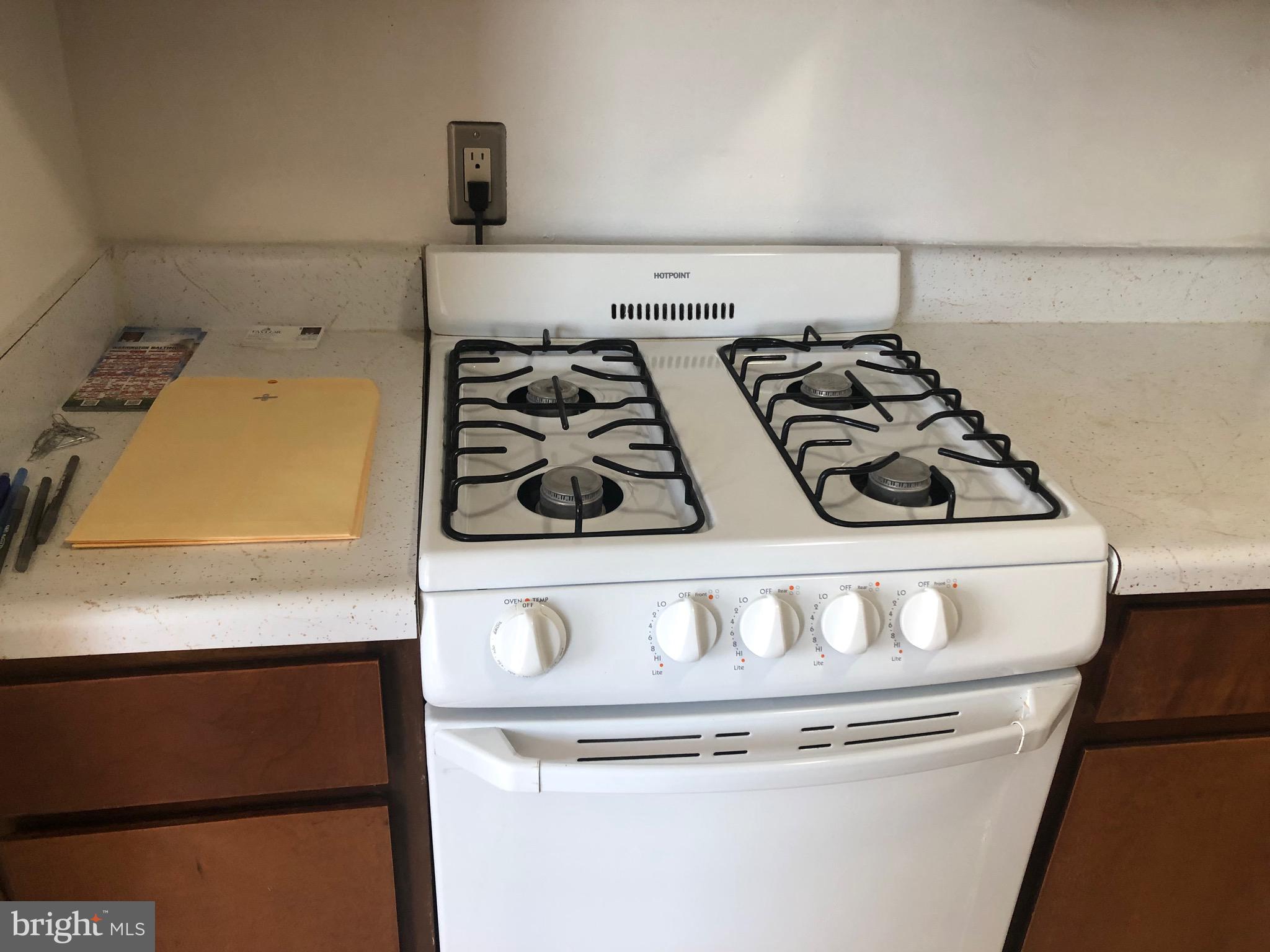 3060 16th Street Northwest, Unit 711 Washington, DC 20009 - Photo 14 of 15 Range