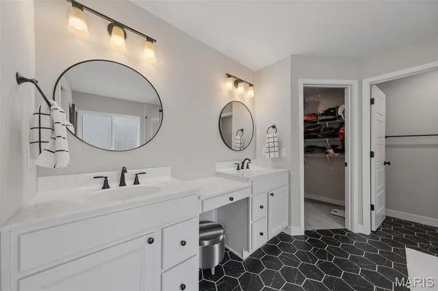 $643,900 | 141 Cardow Drive, O'Fallon, MO 63368