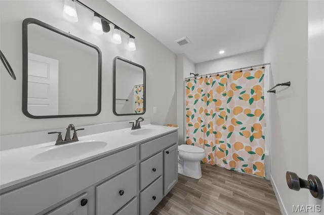 $643,900 | 141 Cardow Drive, O'Fallon, MO 63368