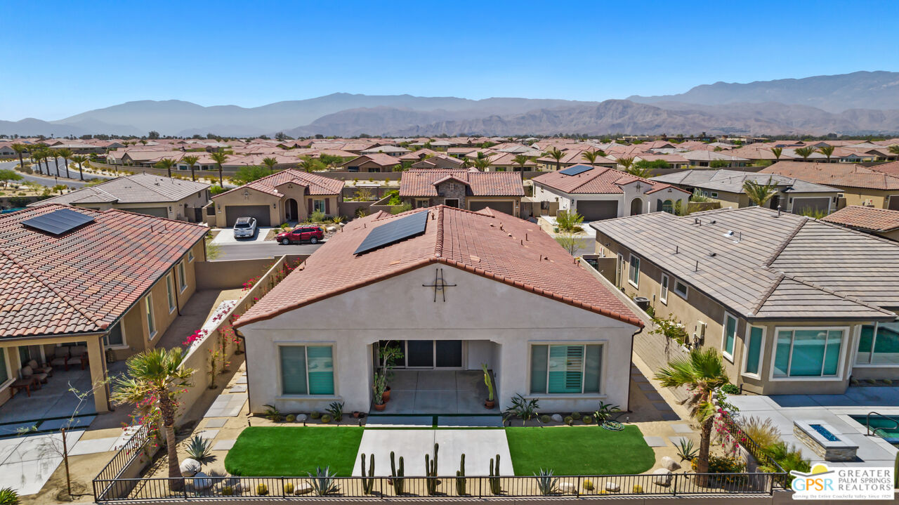 89 Zinfandel Rancho Mirage, CA 92270 - Photo 3 of 43 Gallery Image 3
