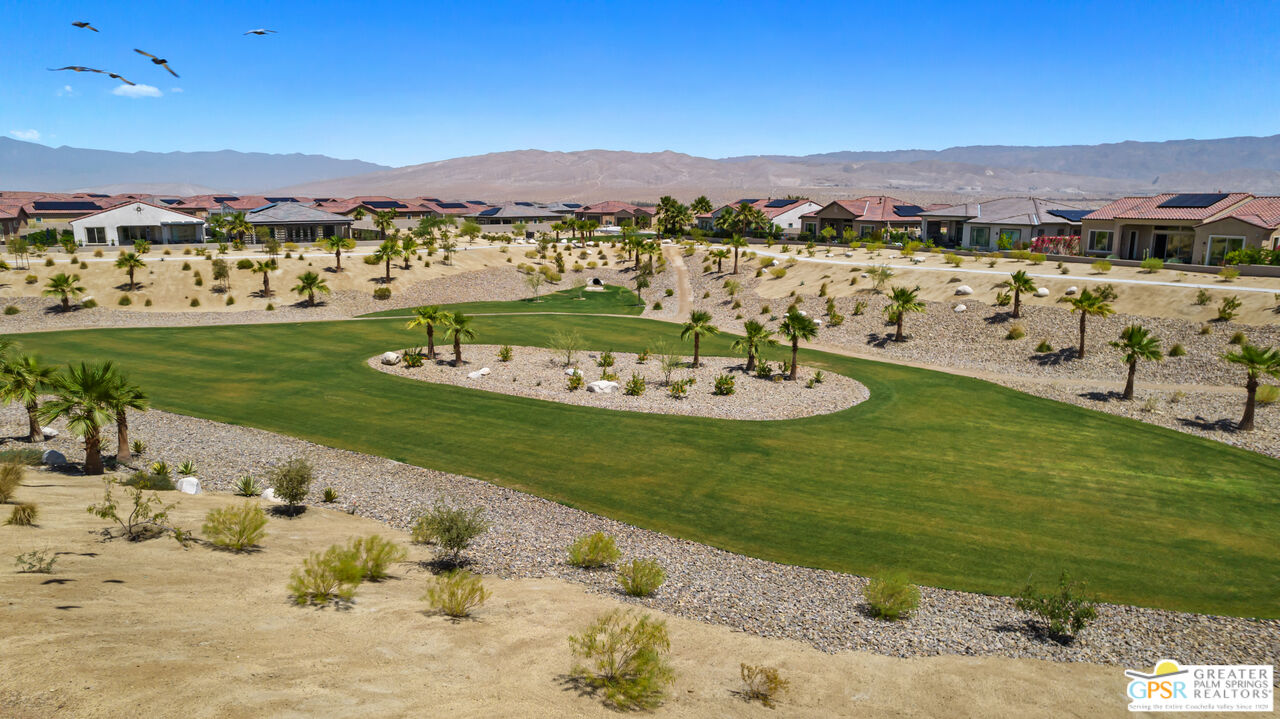 89 Zinfandel Rancho Mirage, CA 92270 - Photo 8 of 43 Gallery Image 8