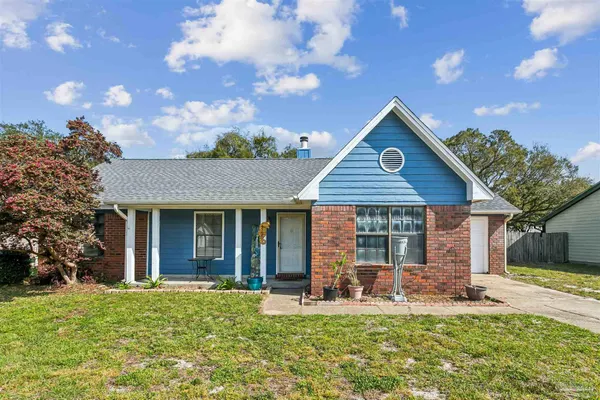 $289,000 | 4720 Kitty Hawk Circle, Gulf Breeze, FL 32563