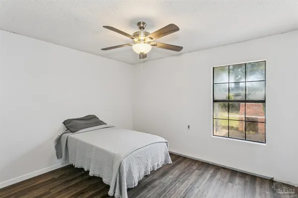 $289,000 | 4720 Kitty Hawk Circle, Gulf Breeze, FL 32563