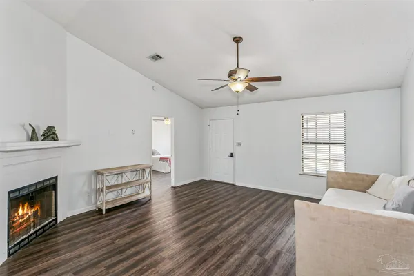 $289,000 | 4720 Kitty Hawk Circle, Gulf Breeze, FL 32563