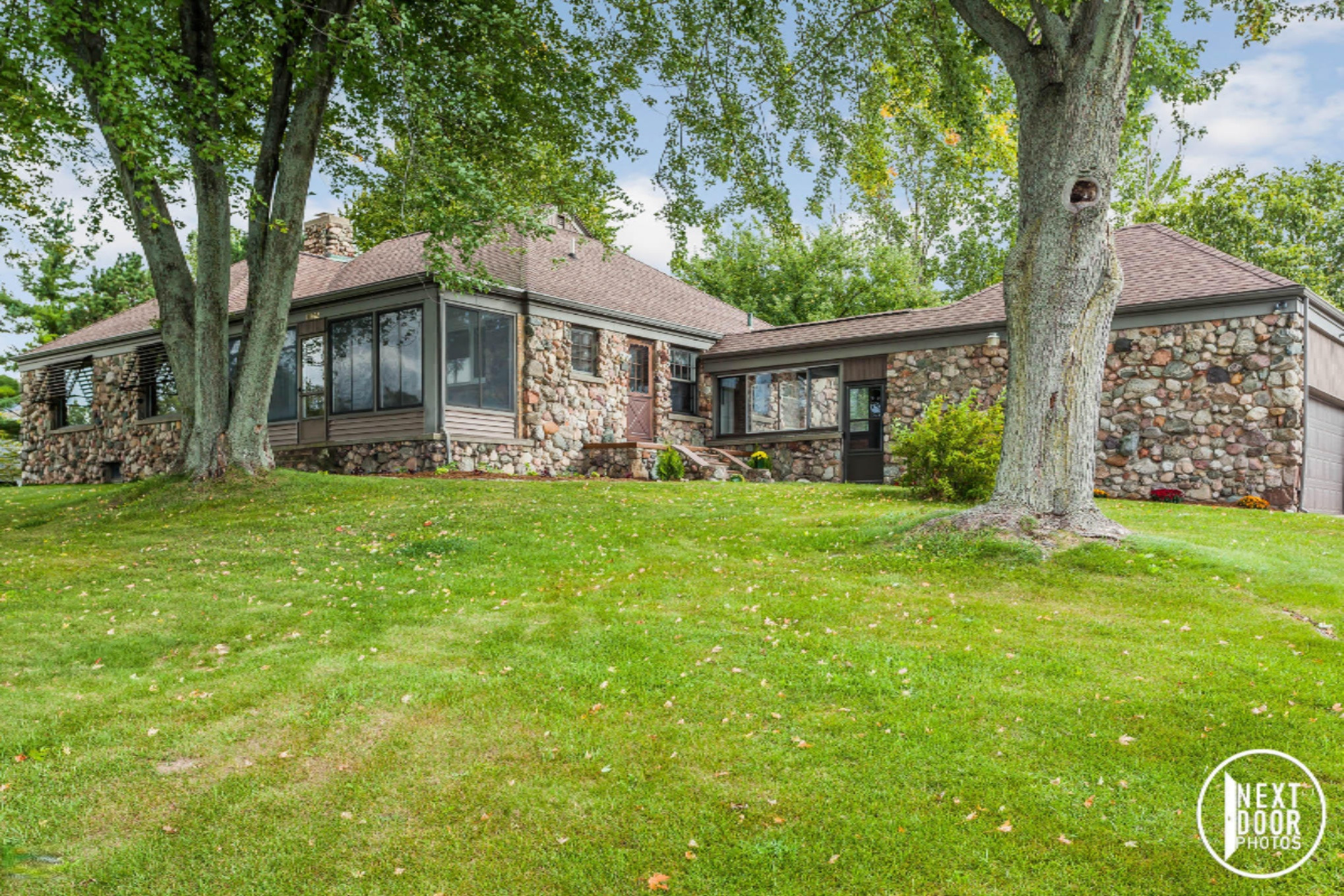 11862 5 Mile Road Northeast Lowell, MI 49331 - Photo 4 of 45 IMG_1147