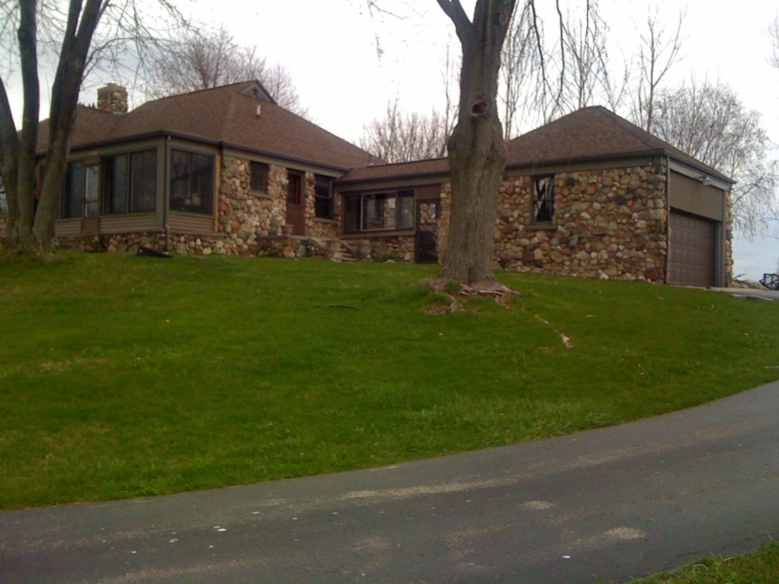 11862 5 Mile Road Northeast Lowell, MI 49331 - Photo 9 of 45 Johnson photo 5