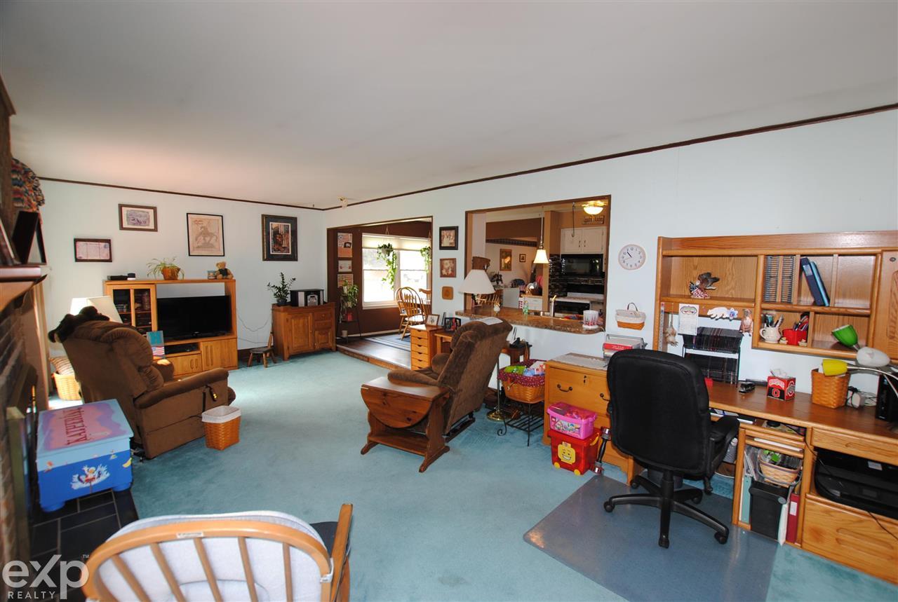 47314 Concord Road Macomb, MI 48044 - Photo 17 of 32 50049109-16.JPG