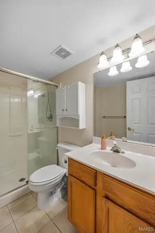 $185,000 | 425 South Geyer Road, Unit G, Kirkwood, MO 63122