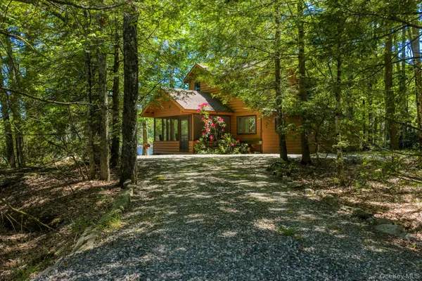 $450,000 | 67 E Road, Wurtsboro, NY 12790