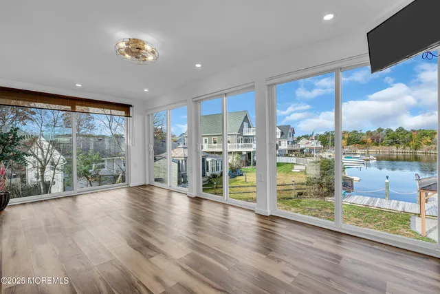 $695,000 | 31 Daddy Tucker Drive, Little Egg Harbor, NJ 08087