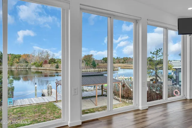 $695,000 | 31 Daddy Tucker Drive, Little Egg Harbor, NJ 08087