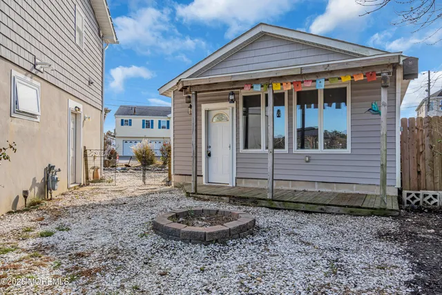 $695,000 | 31 Daddy Tucker Drive, Little Egg Harbor, NJ 08087