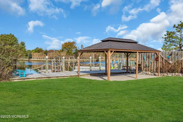 $695,000 | 31 Daddy Tucker Drive, Little Egg Harbor, NJ 08087