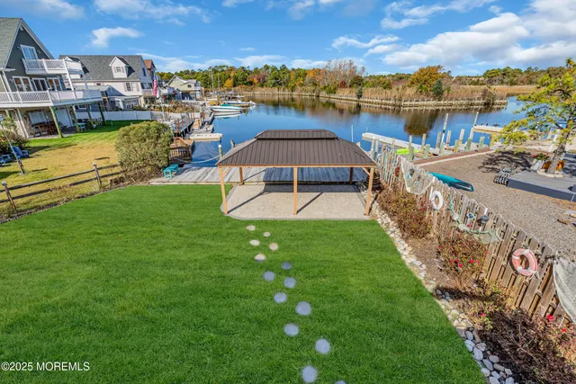 $695,000 | 31 Daddy Tucker Drive, Little Egg Harbor, NJ 08087