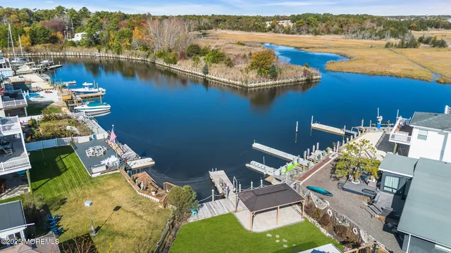 $695,000 | 31 Daddy Tucker Drive, Little Egg Harbor, NJ 08087